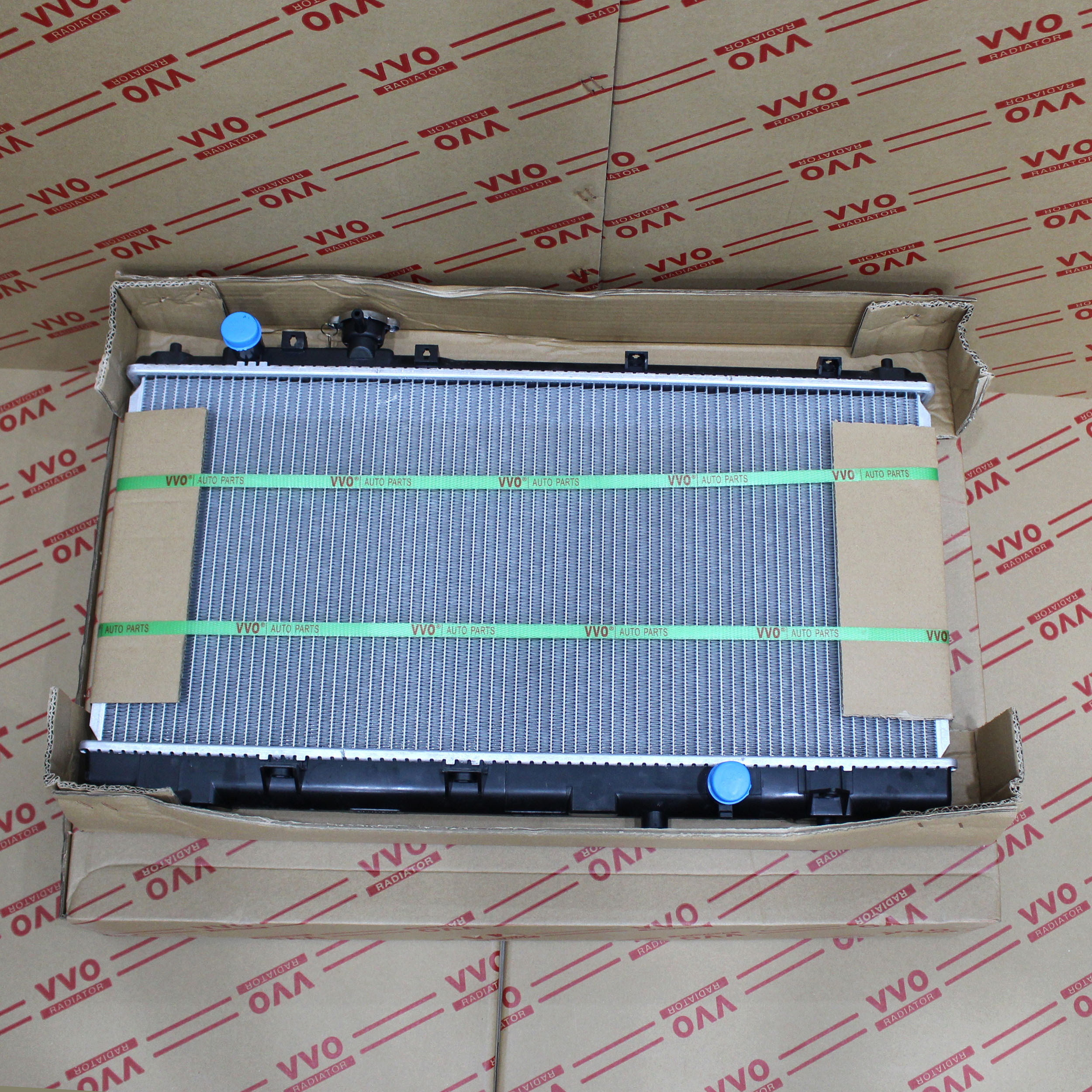 Két nước Mazda 323, 2001-2006, số sàn