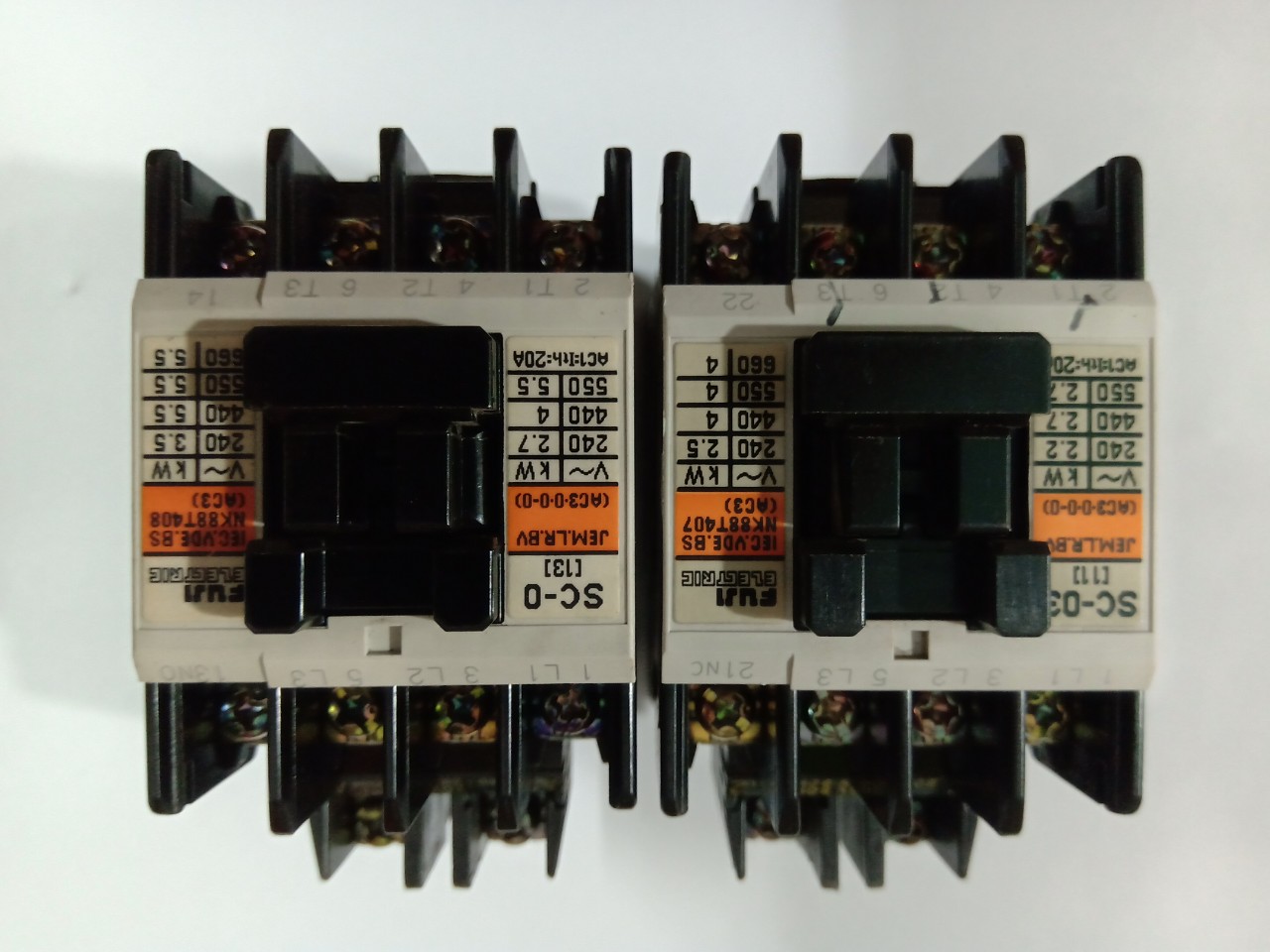 CONTACTOR KHỞI NHẬT BẢN 10A 11A 13A