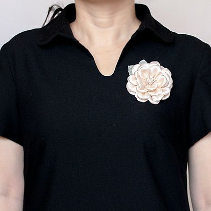 Hoa cài áo handmade bông hoa hồng nhạt