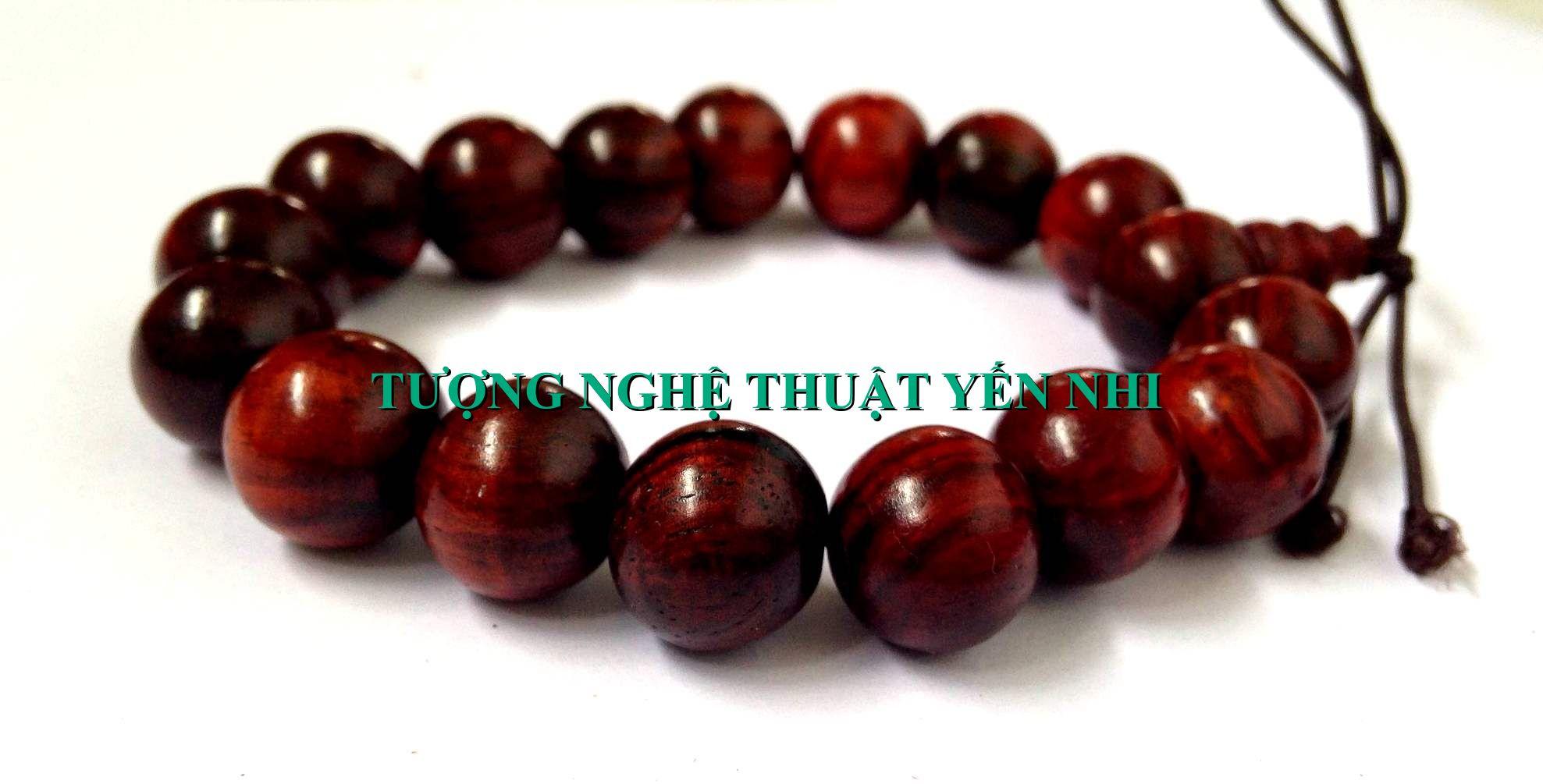 Vòng tay gỗ trắc đỏ cao cấp 12mm