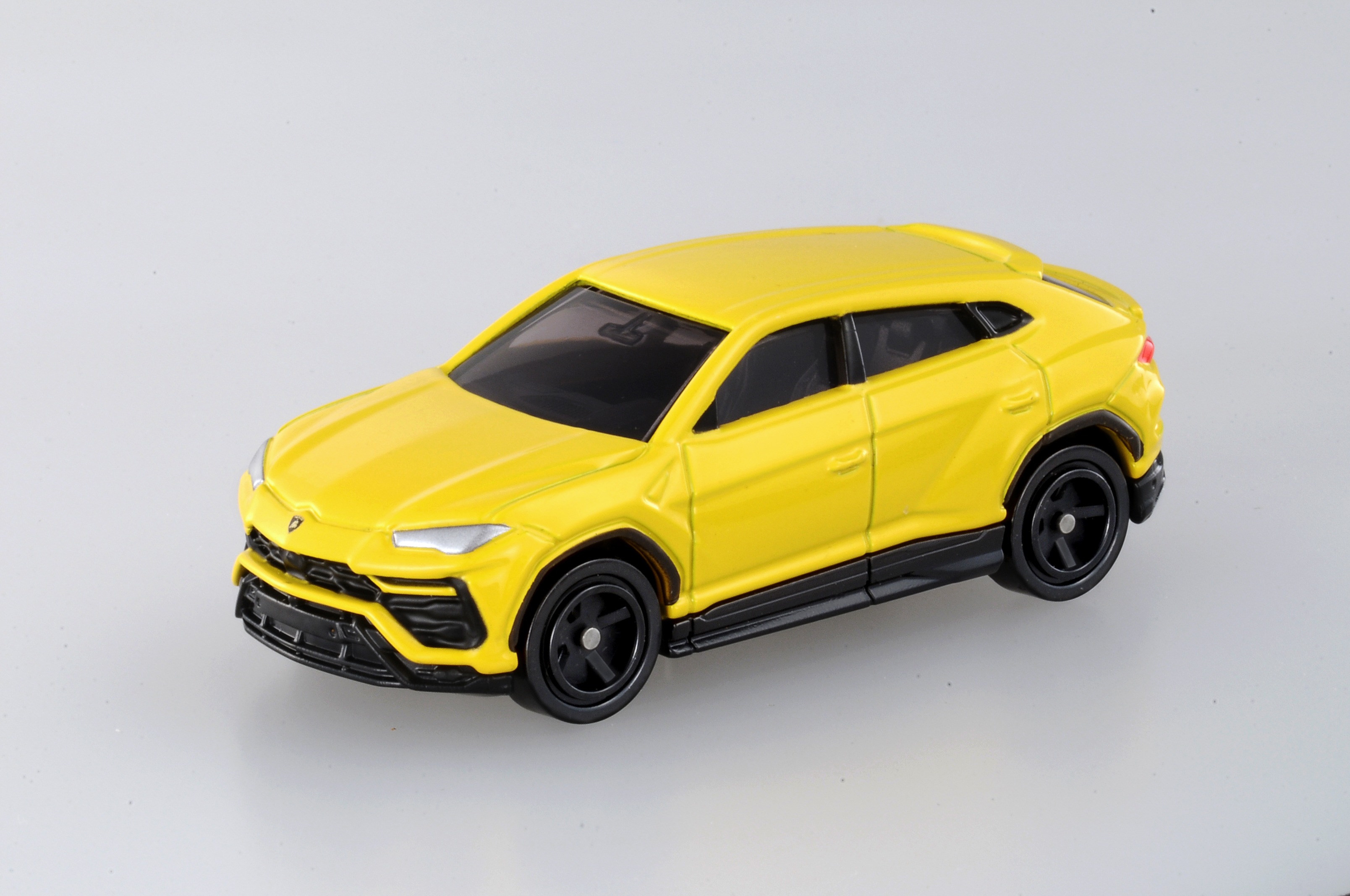 Xe thể thao Lamborghini Urus 102748 (Full Box)