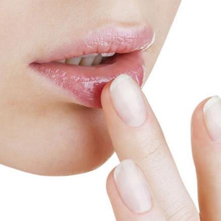 Tinh dầu dừa nguyên chất dưỡng môi - 10ml