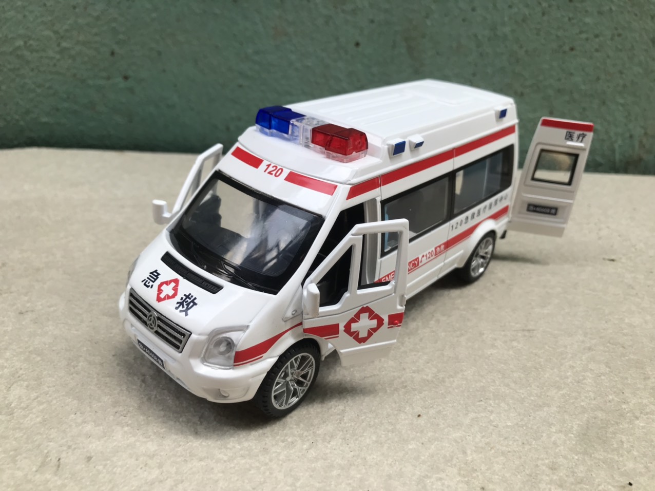 [HCM]Mô hình xe Cứu thương Printer new 1:32