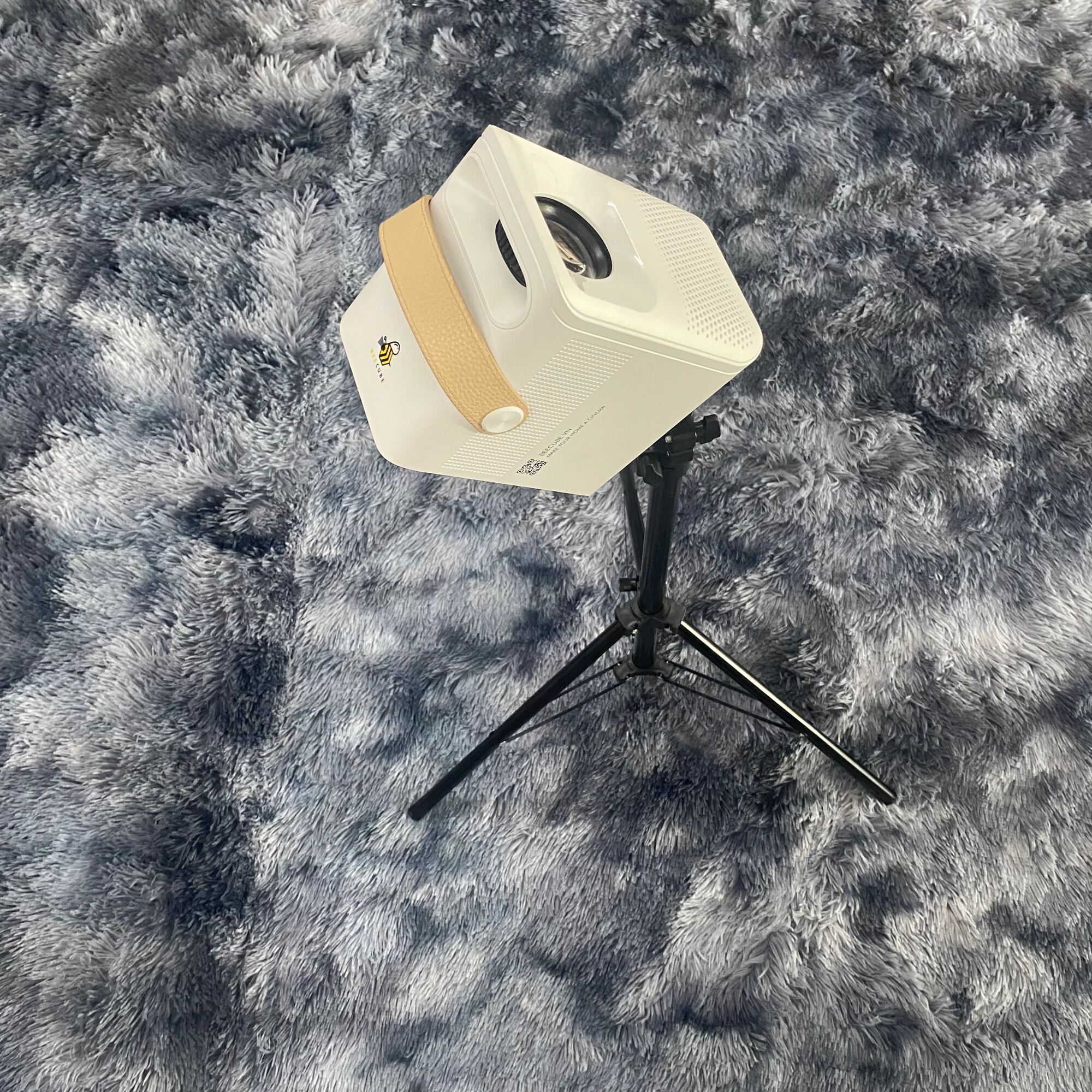 Chân tripod dùng cho máy chiếu ( quay 360 độ ) hàng cao cấp