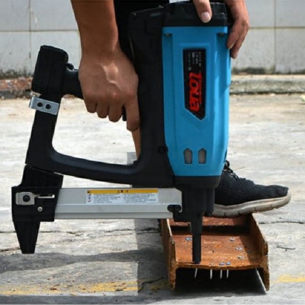 Đinh bắn bê tông 22mm không rỉ sét( chọn hộp 1000 đinh +1gas)