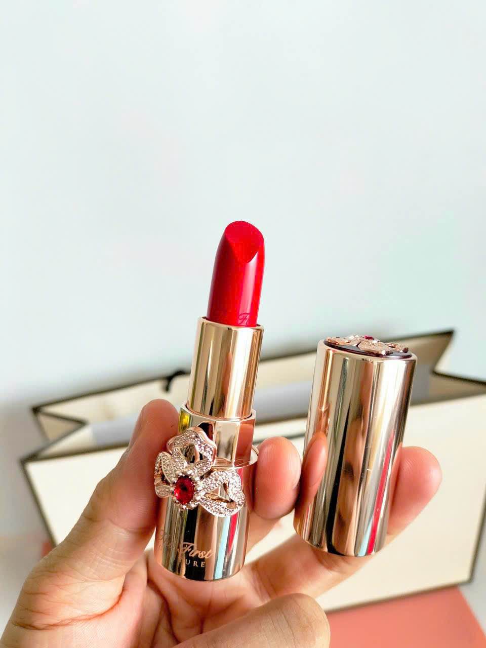 (Tách set) son môi Ohui The First màu đỏ
