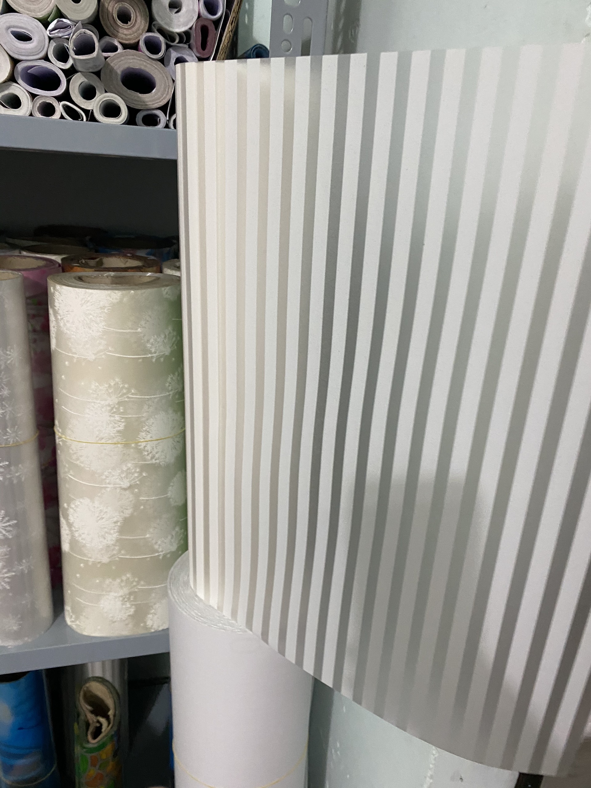 5 Mét Decal Dán Kính Mờ Khổ 45cm Rộng Có Keo - SỌC TRẮNG PK045