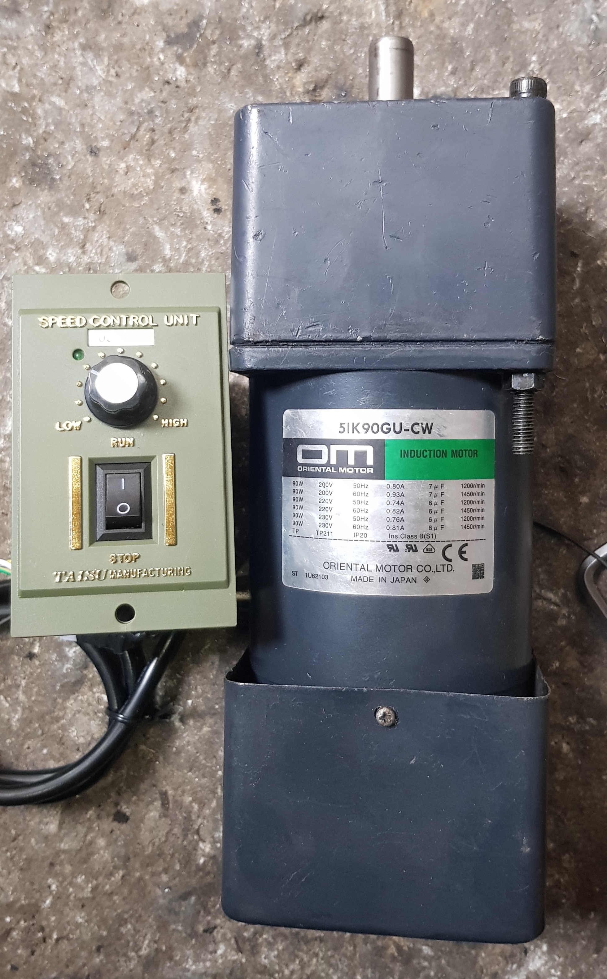 Motor giảm tốc 90w kèm bộ điều khiển tốc độ 0969216537