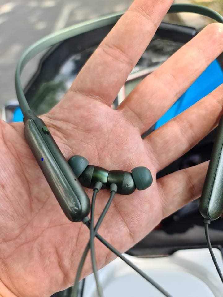 Tai nghe Bluetooth Mozard Z702