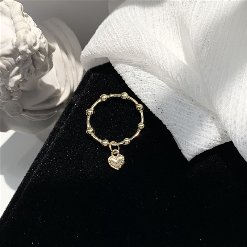 Nhẫn Bell Mew họa tiết trái tim tòng teng kiểu cổ điển NHAN30
