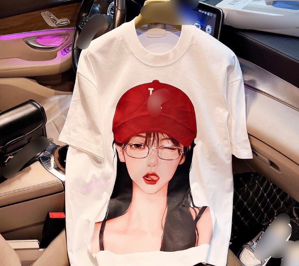 mẫu áo cotton co giãn cô gái đeo kính