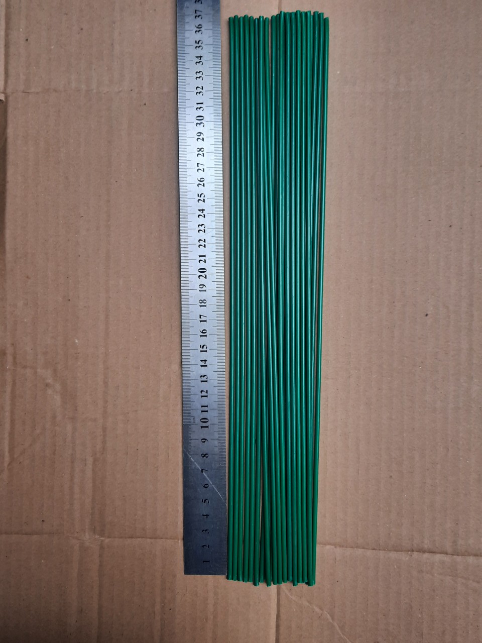 Que cắm lan-1kg 40cm