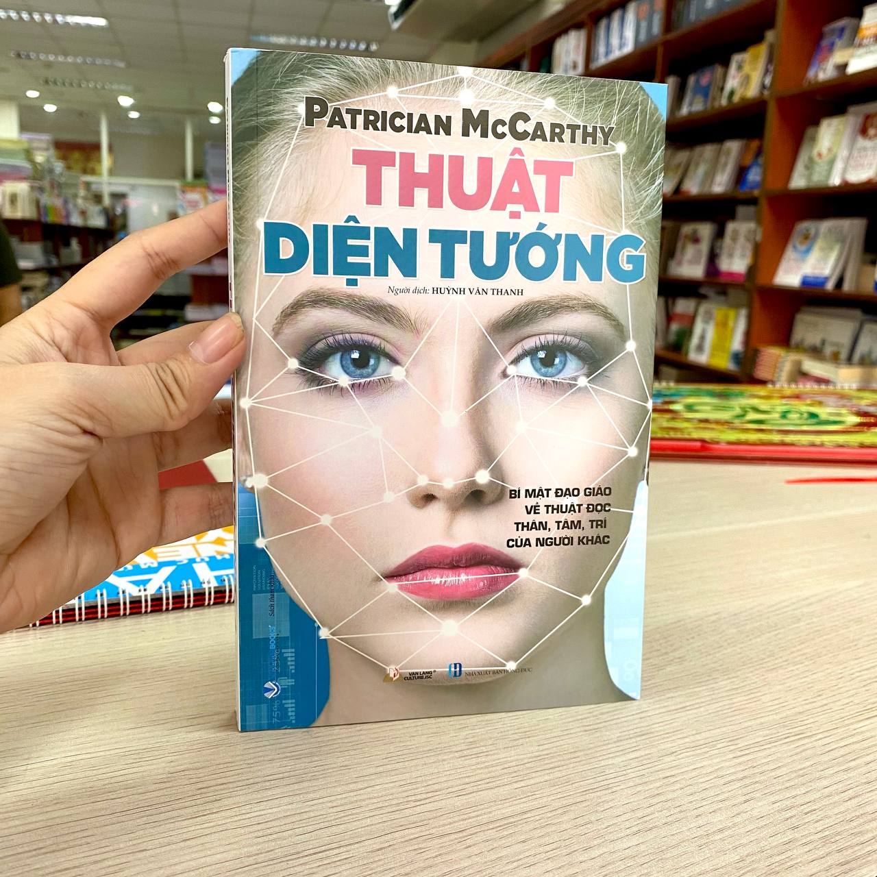 Sách - Thuật Diện Tướng-Vanlangbooks