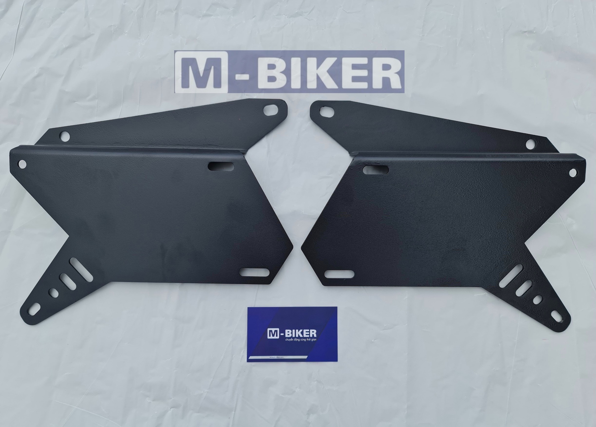 Ốp hip Baga for Yamaha bikes XSR155
