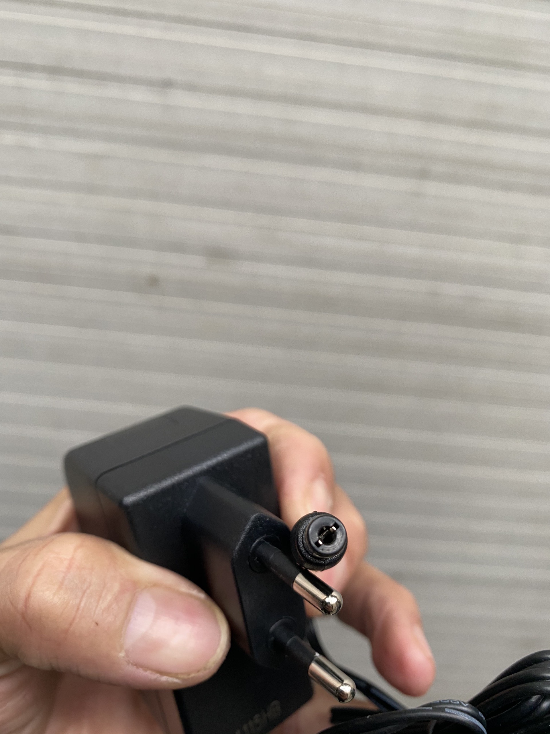 Adapter nguồn cho máy hút sữa 9V 2A hàng cao cấp