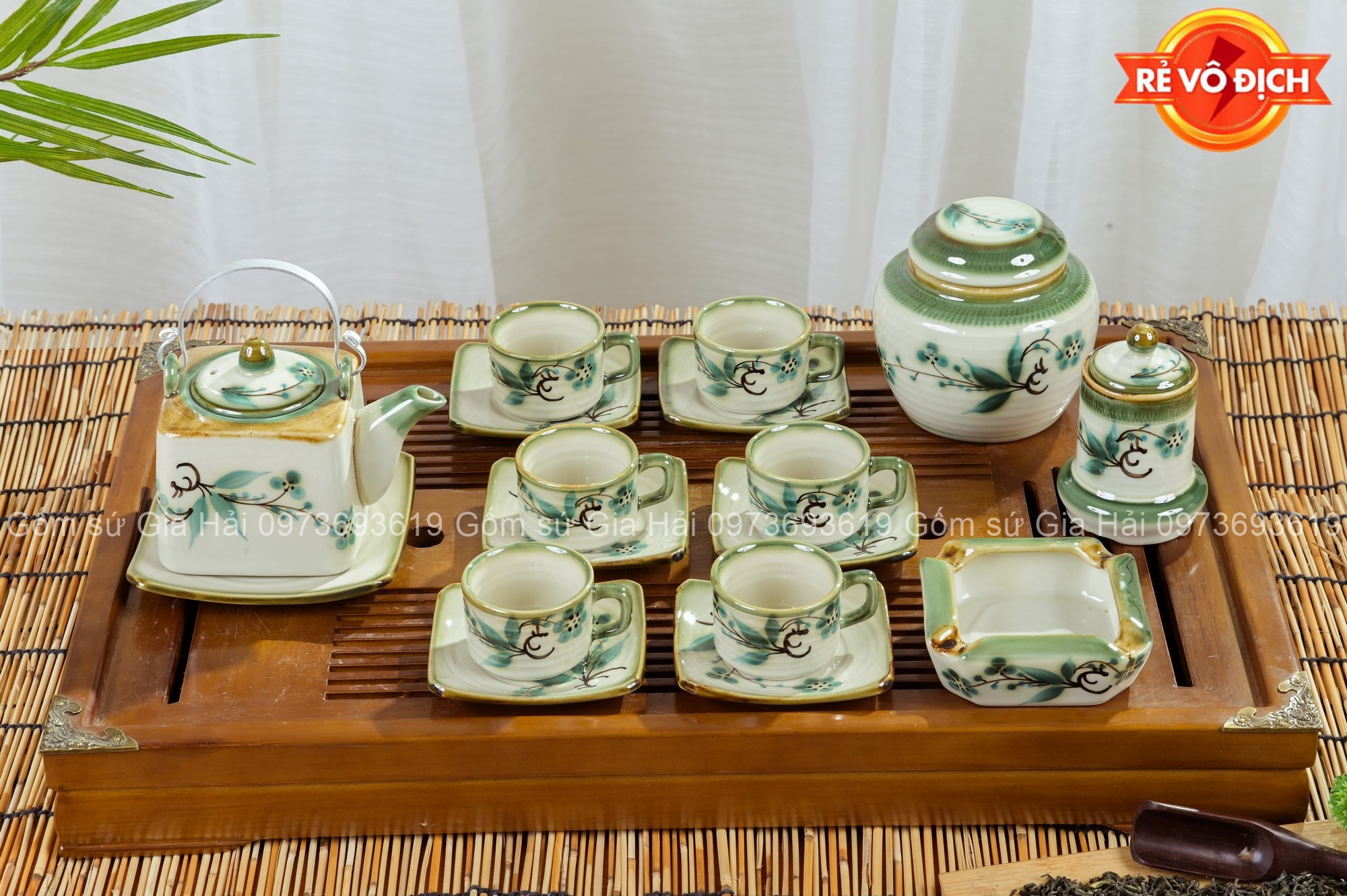 Ấm chén vuông Bát Tràng kèm khay