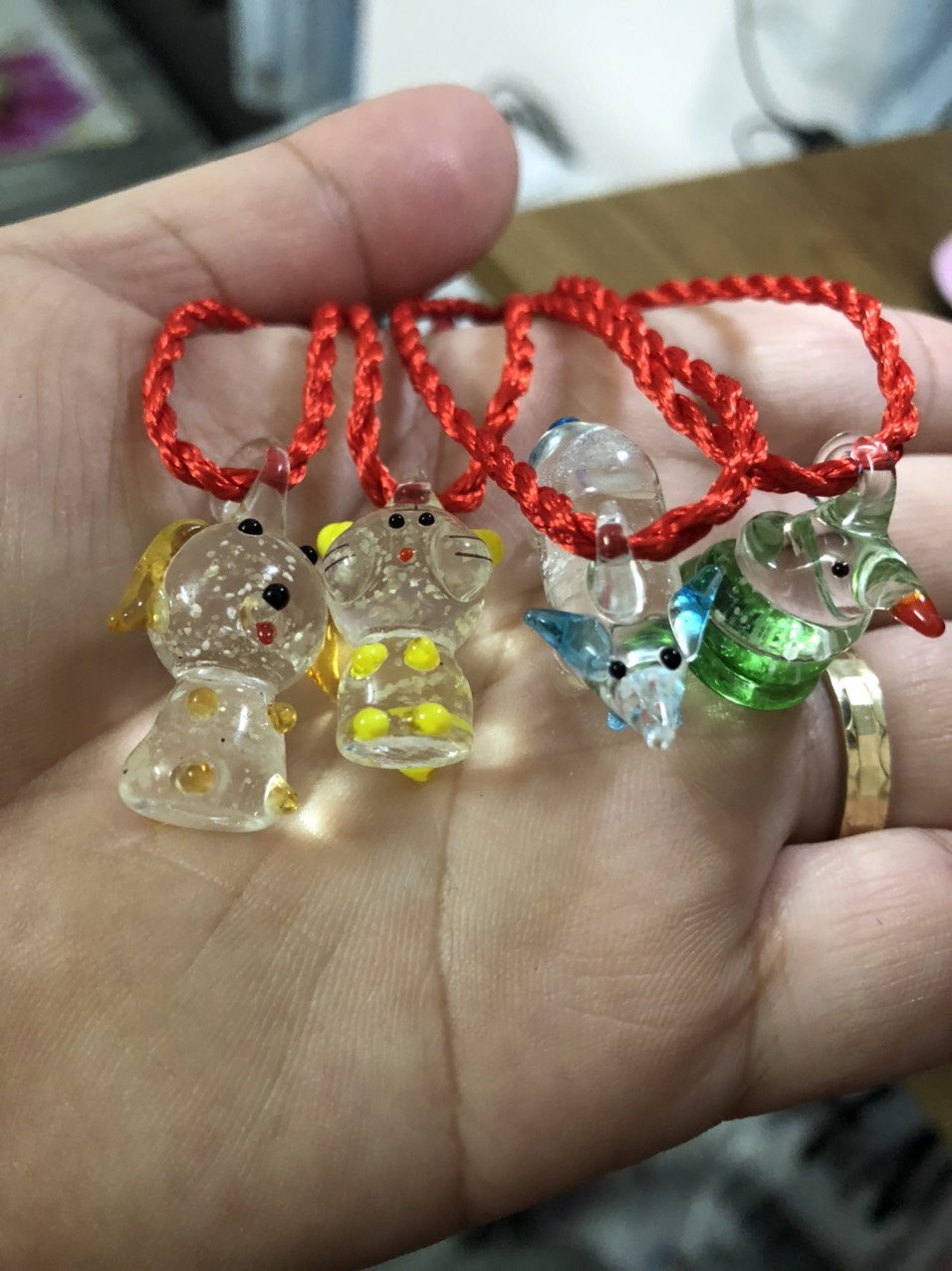 Combo 2 Vòng tay chỉ đỏ 12 con giáp  phát sáng