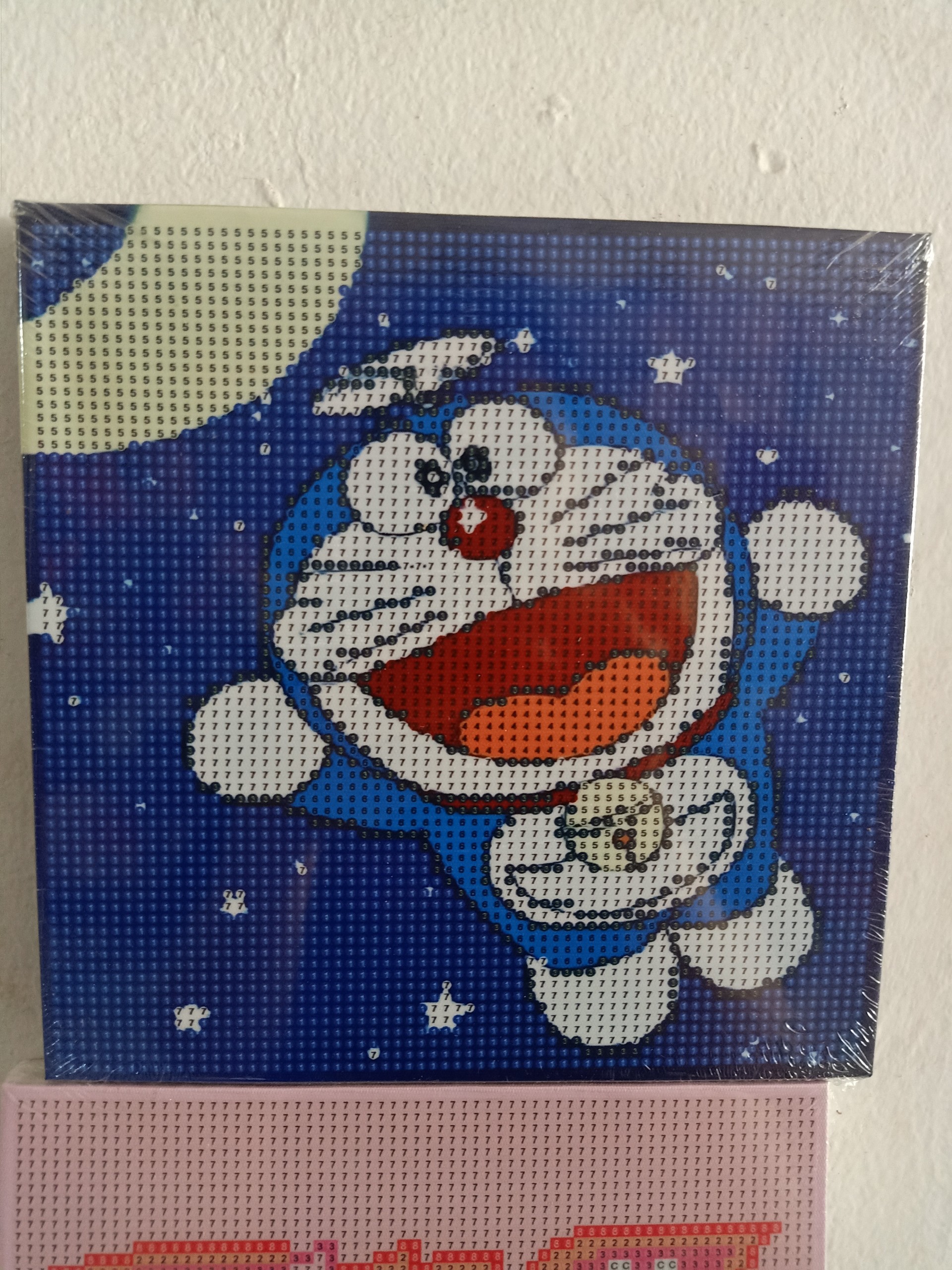 TRANH ĐÍNH ĐÁ ĐỒNG HỒ DOREMON 77467 KT 20x20 CHƯA ĐÍNH