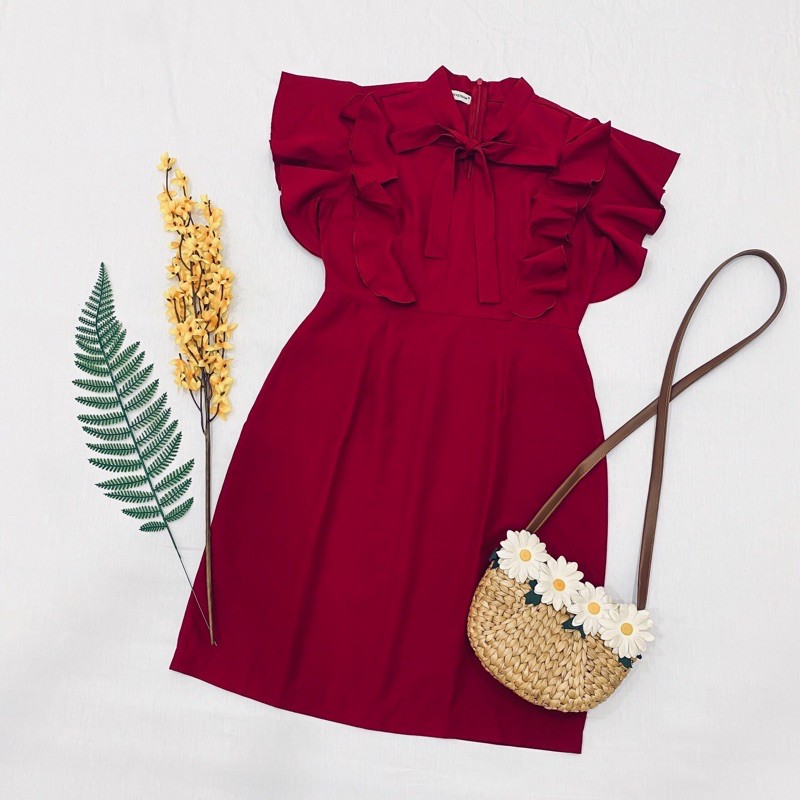 Đầm đỏ đô tay cánh tiên