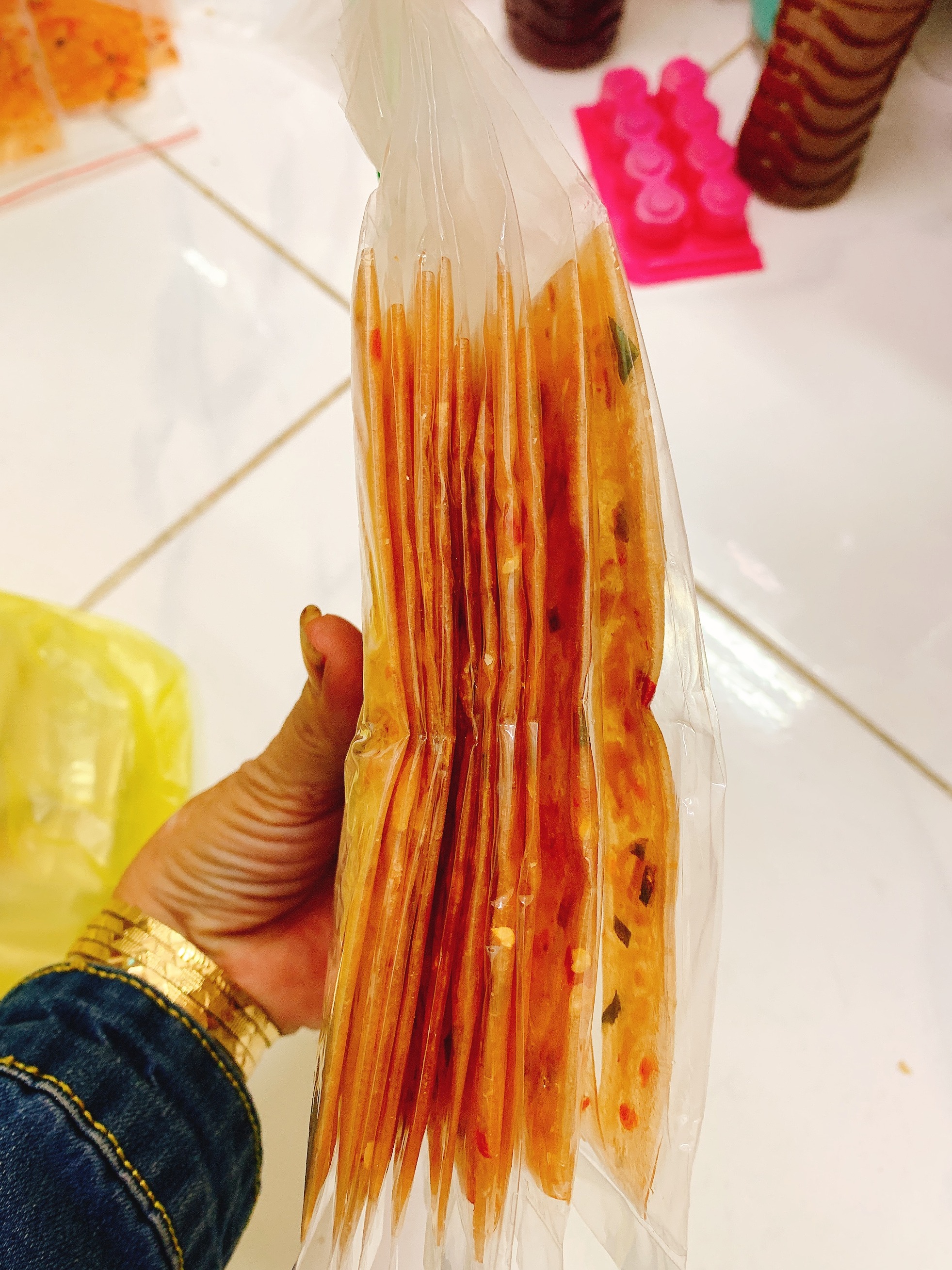 bánh tráng tôm dẽo cuộn hành pji