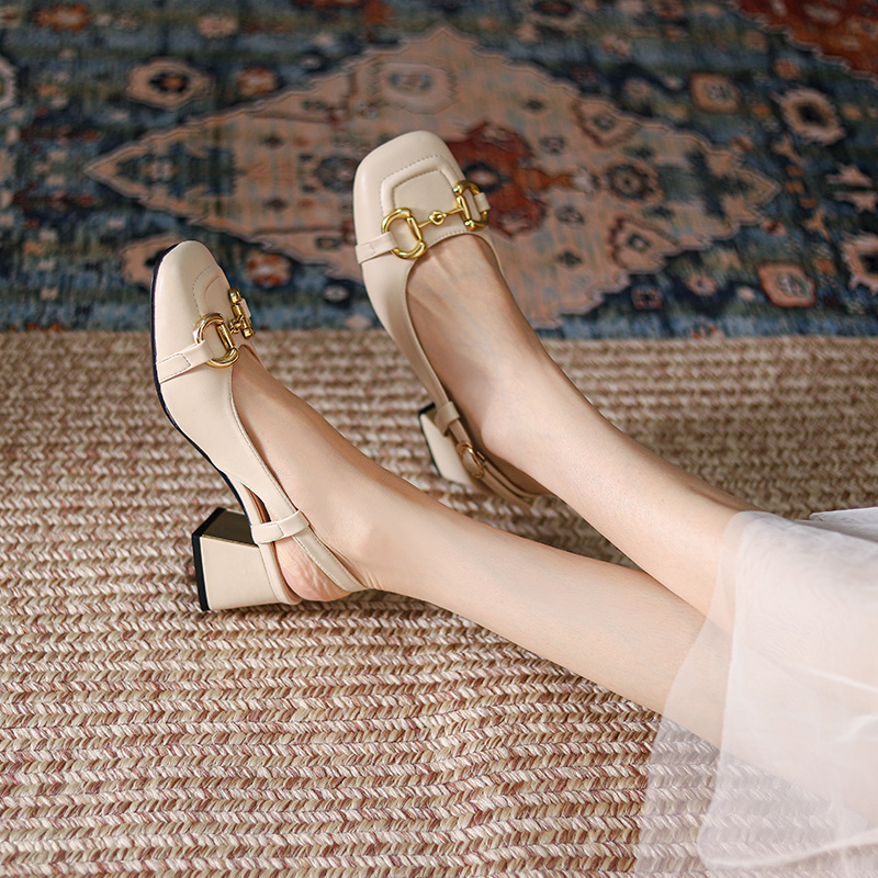 Giày Sục hở gót Big Size _ HÀNG CÓ SẴN ( Size 40➡️44)