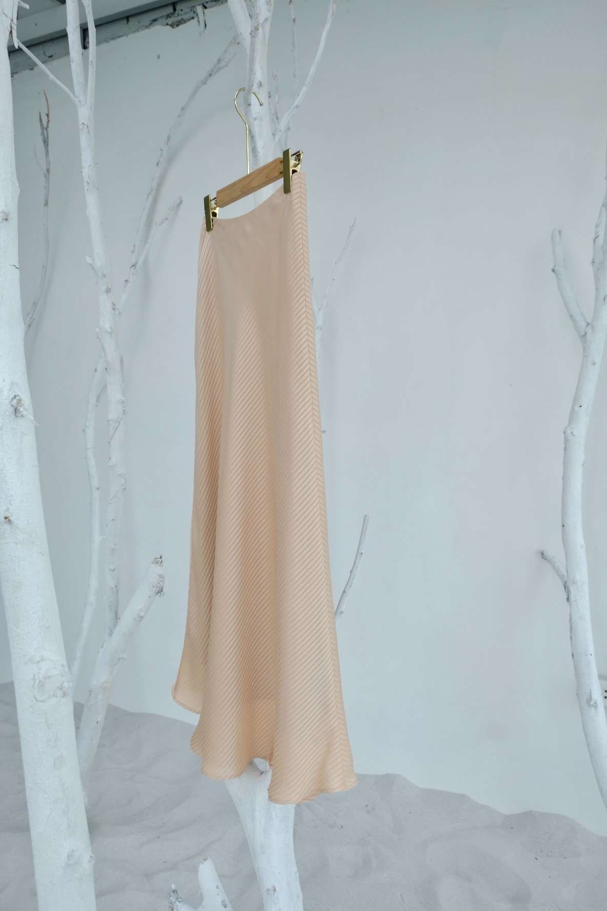 GEORGIA BIAS SKIRT - CHÂN VÁY LỤA