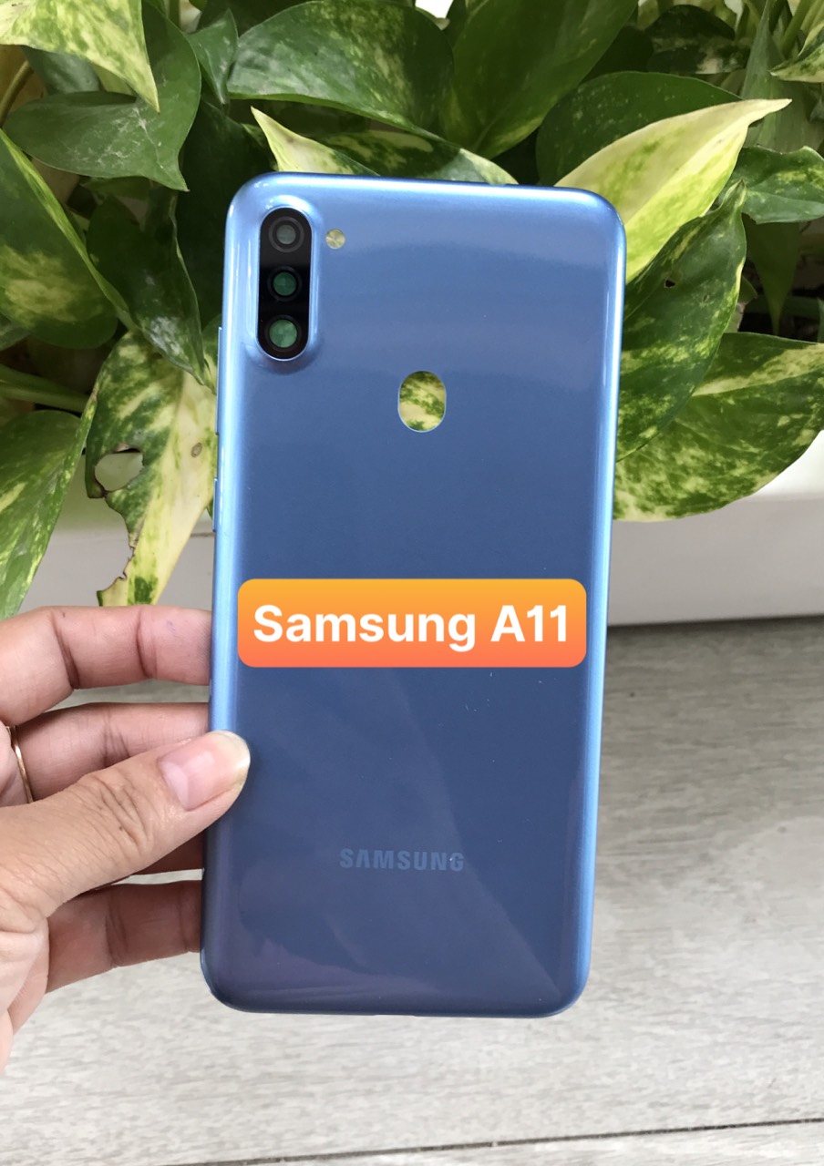 nắp lưng samsung A11 ( gồm lưng, phím bấm kính camera)