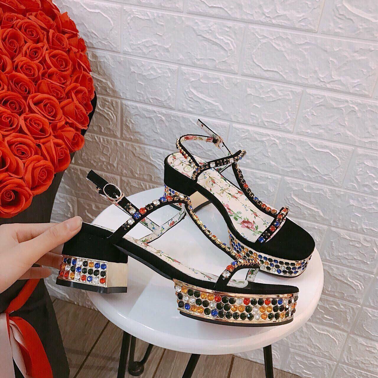 Sandal Hồ Ngọc Hà Đính Đá SD213