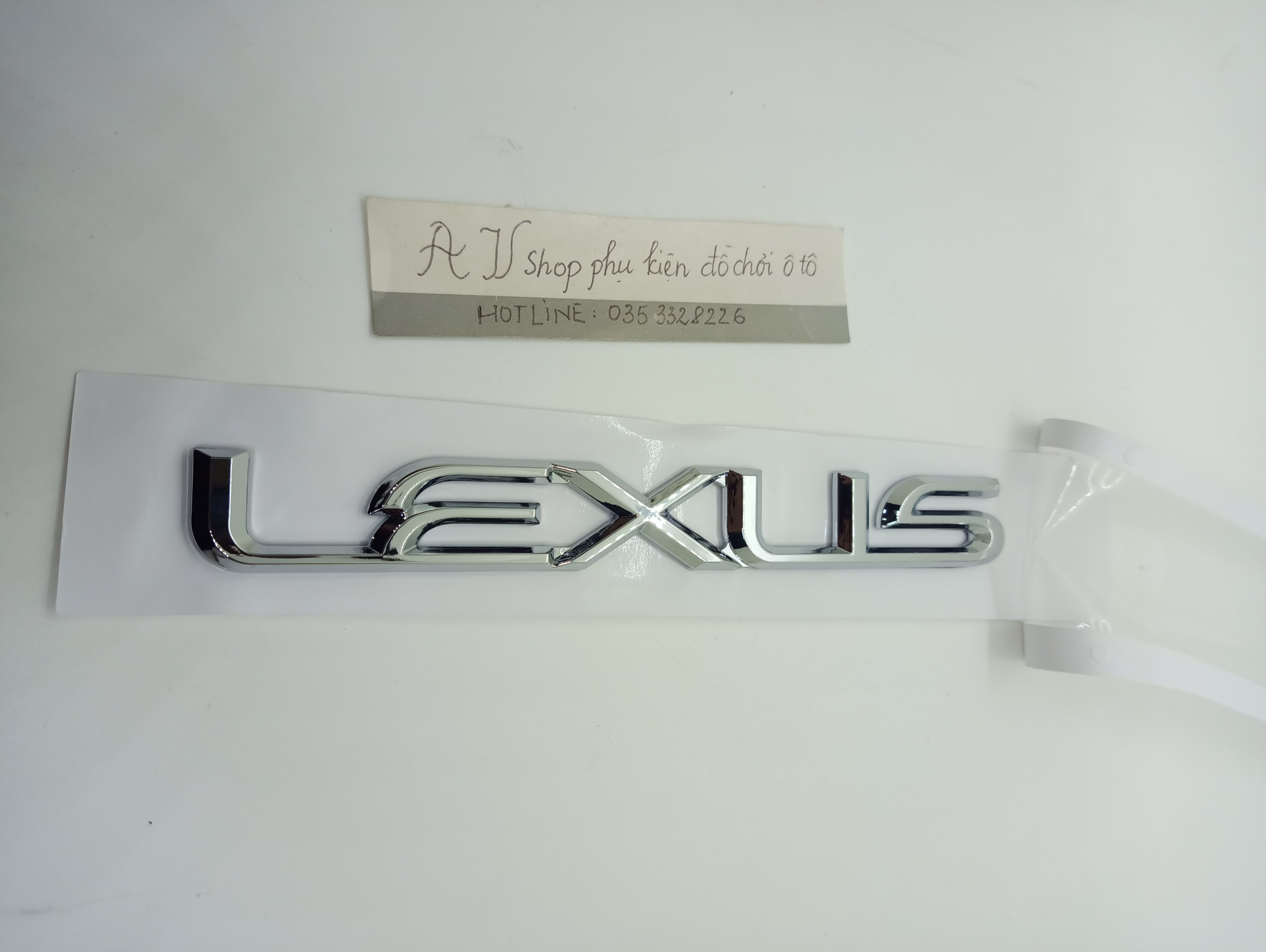 Miếng dán chữ lexus bằng abs trang trí xe hơi