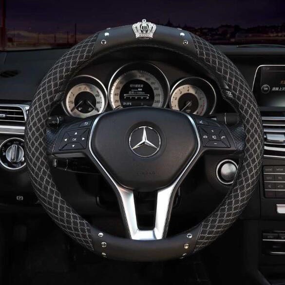 Bọc vô lăng ô tô đính đá Cao Cấp gắn Vương Miện Cao Cấp