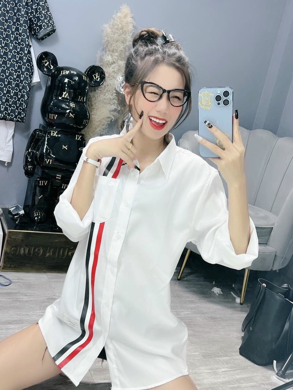 [Sơ mi quốc dân] Áo sơ mi trắng 2 vạch đen đỏ chất liệu lụa LN45HD6.3 BHF