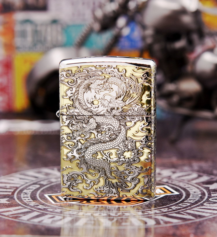Bật lửa Zippo khắc Rồng châu Á bản tiêu chuẩn mạ Chrome