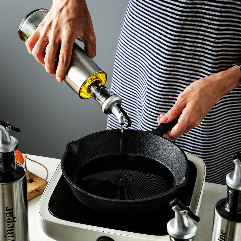 Chai chiết dầu ăn bọc inox cao cấp