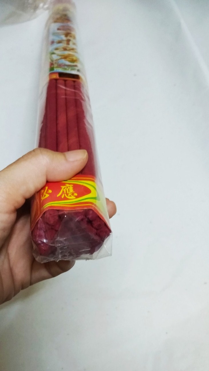 1 bó nhang đũa cây đỏ 48cm (24 cây)