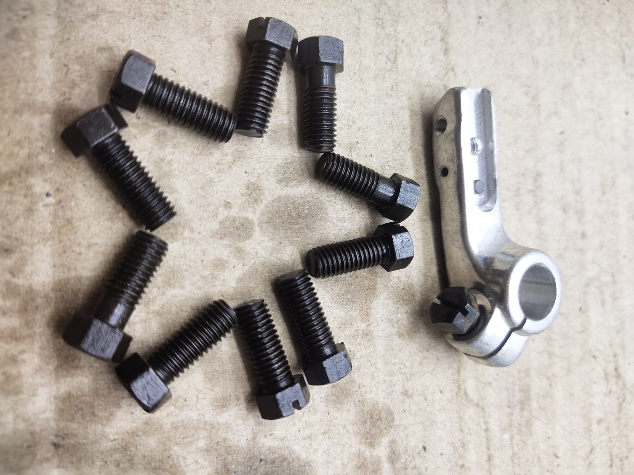 ốc cùi móc dưới vắt sỏ 4 chỉ siruba 747 cao cấp