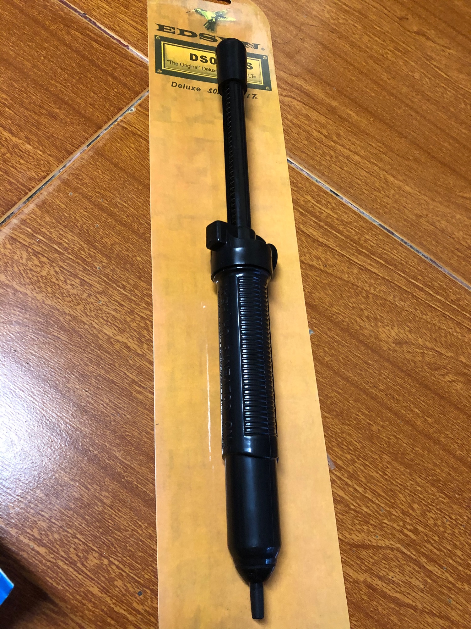 Hút thiếc cầm tay DS017LS