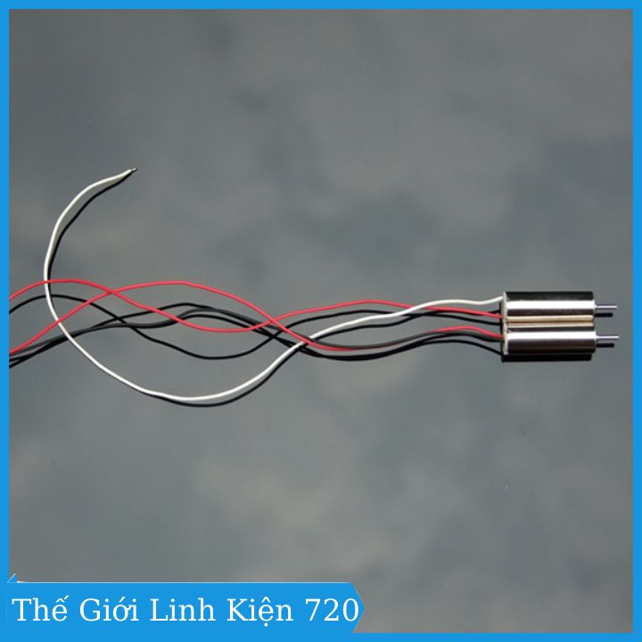 01 ĐỘNG CƠ MÁY BAY 720 ( không bao gồm bánh răng)