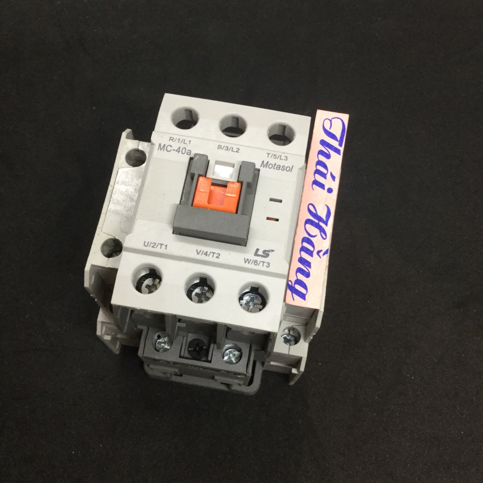 Khởi động từ 3 pha MC40 A/220 v /LS