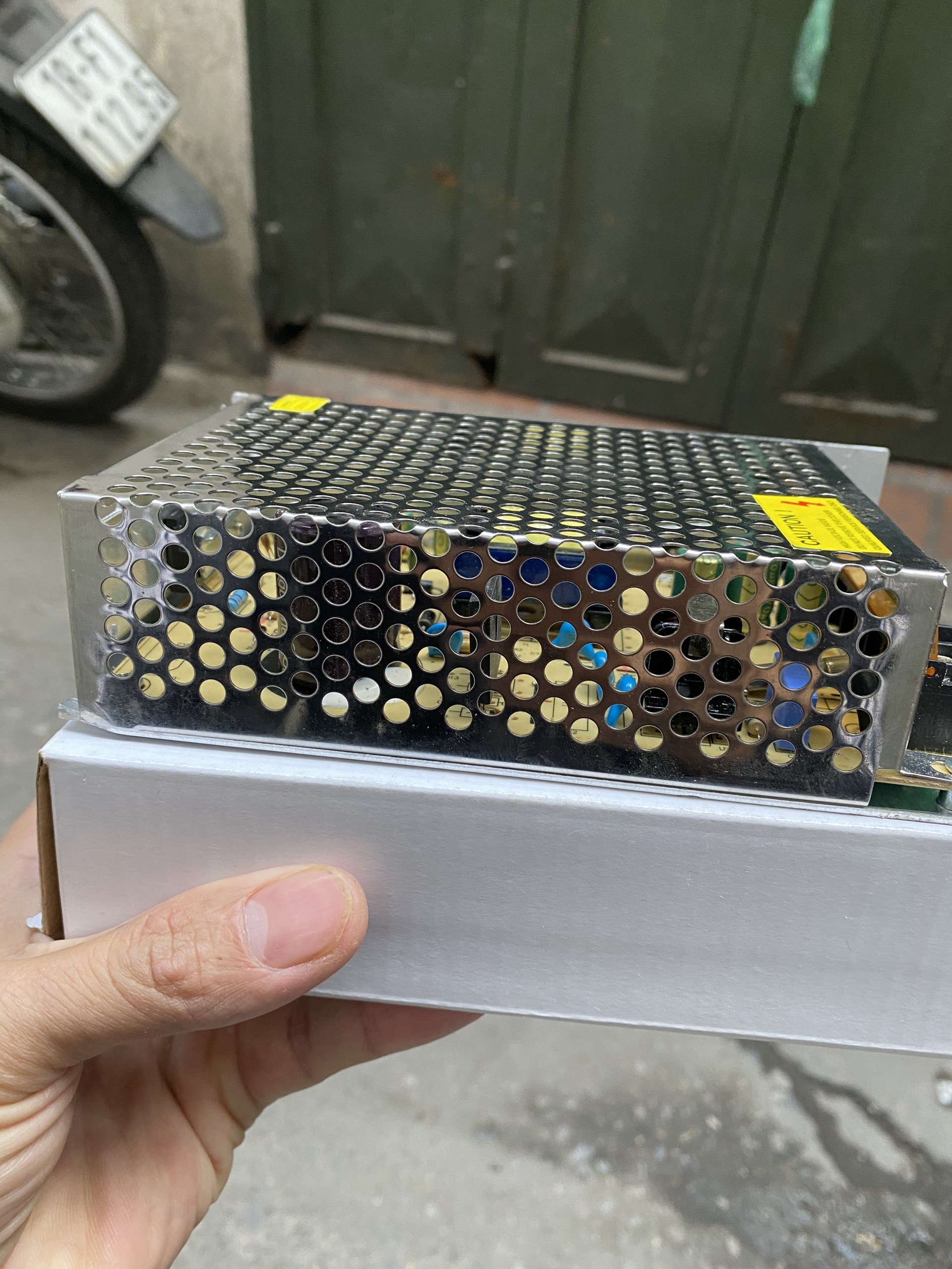 Nguồn tổ ong 24V 3A