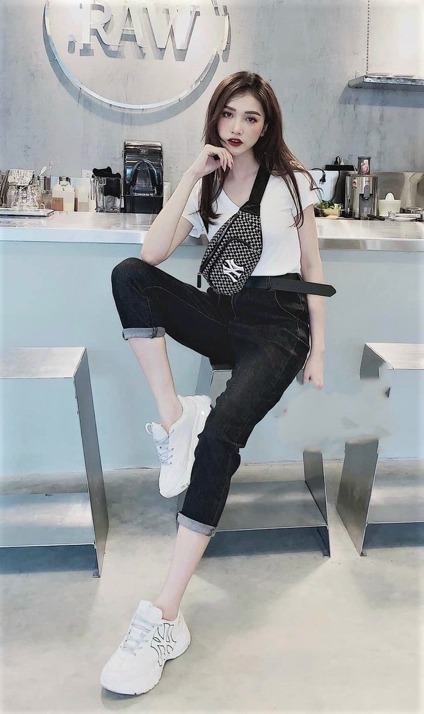 Quần Jeans BIGSIZE phom Baggy màu đen co dãn