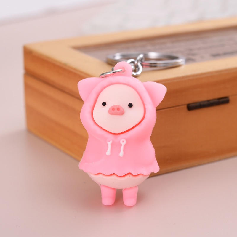 Móc khóa Heo con mặc áo ấm MK36