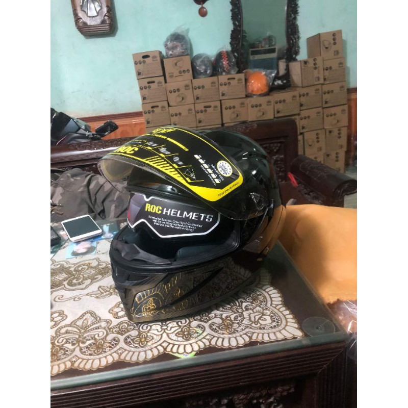 Mũ bảo hiểm fullface 2 kính roc 03 đen bóng
