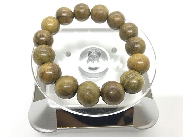 Vòng tay gỗ bách xanh 10 li