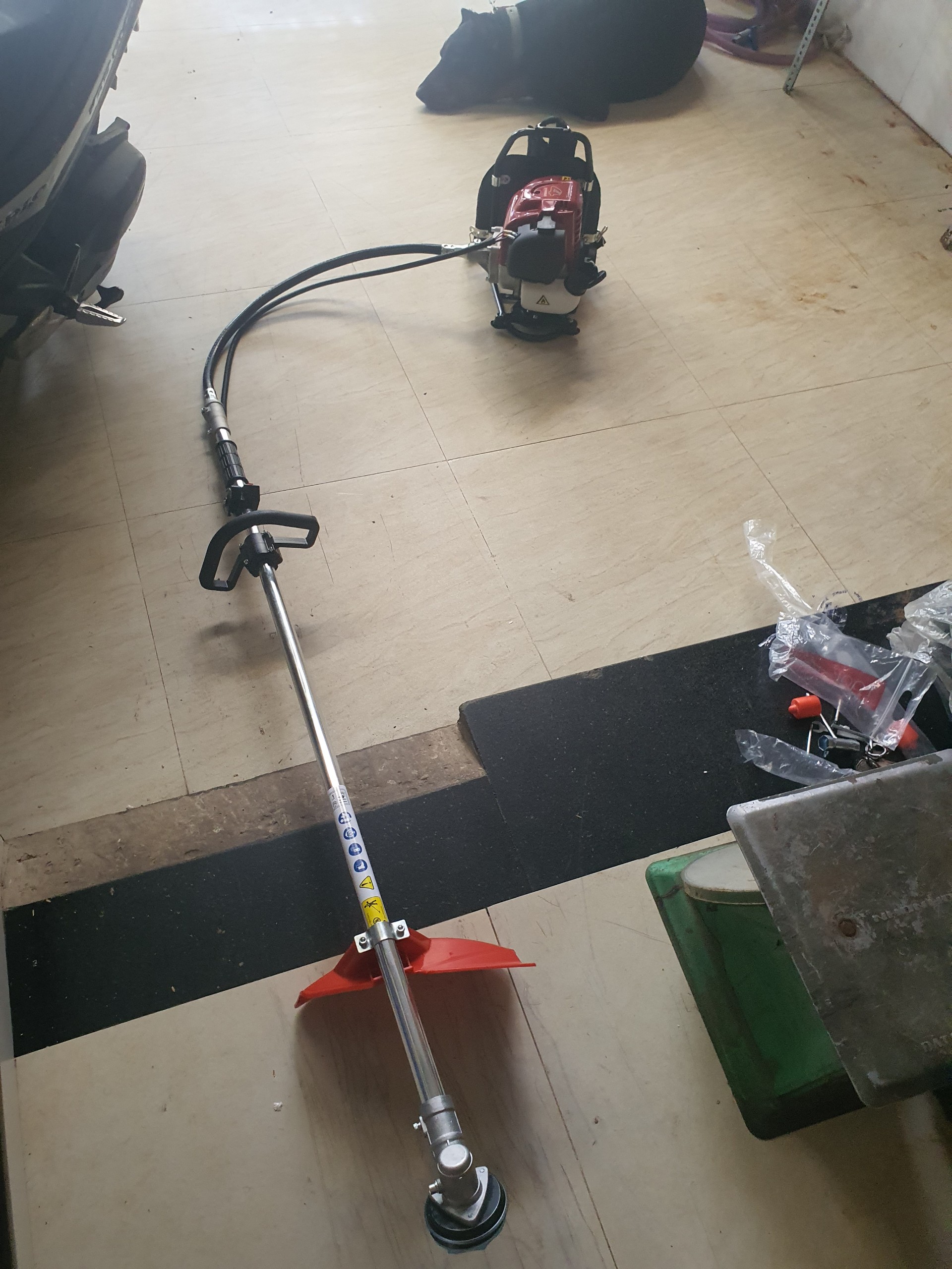 Máy Cắt Cỏ Đeo Lưng Cần Mềm Honda GX35