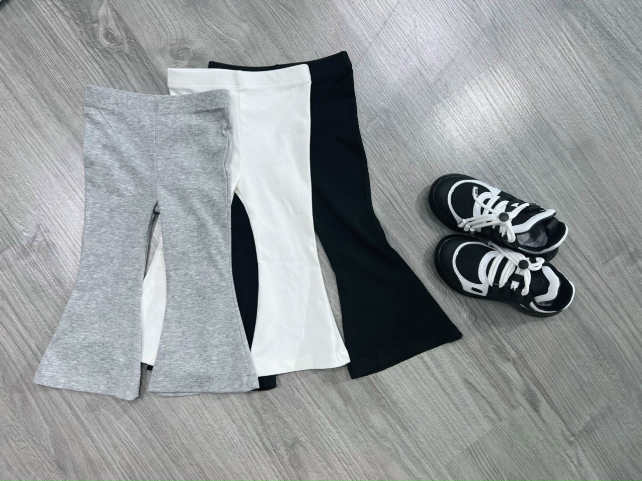 Quần Legging Loe dài cho bé gái xinh xắn