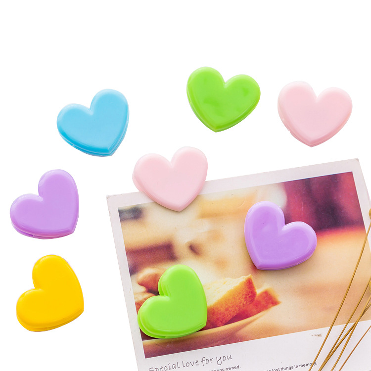 Kẹp Giấy Hình Trái Tim Siêu Cute (2.5x1.2cm)