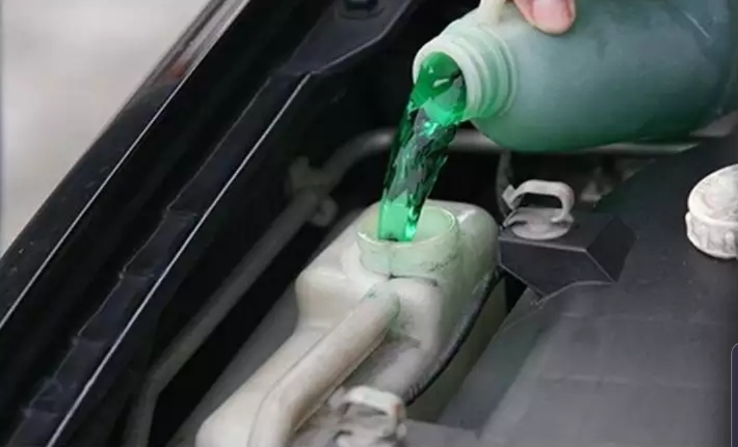 Nước Xanh Làm Mát Động Cơ Ô Tô Long 500ml