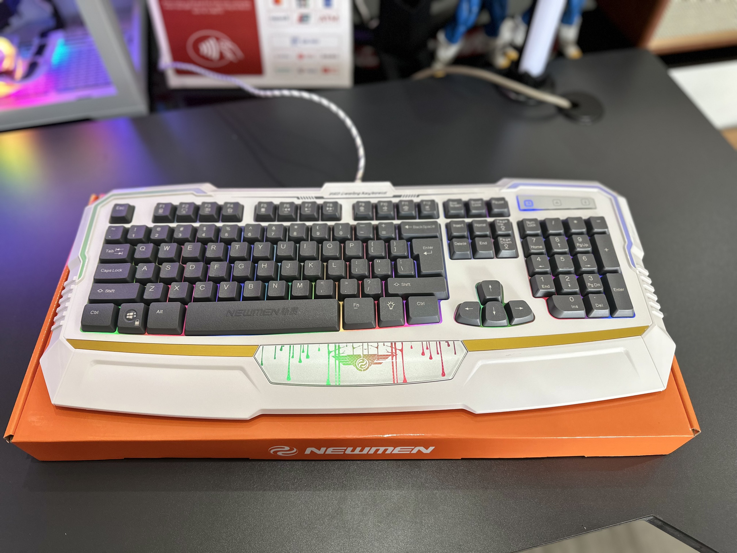 Bàn Phím Newmen KB813 LIGHTING GAMING Pro