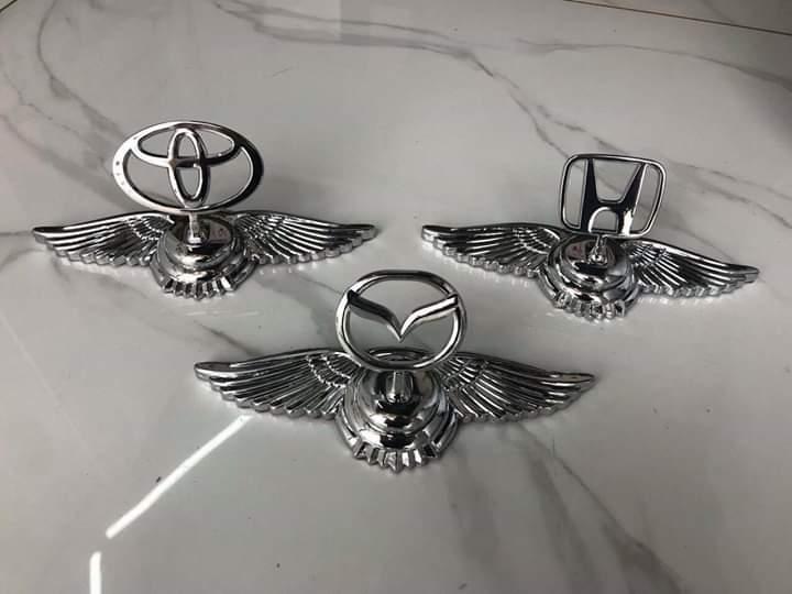 Logo cánh chim thiên thần gắn mui xe Hãng MAZDA