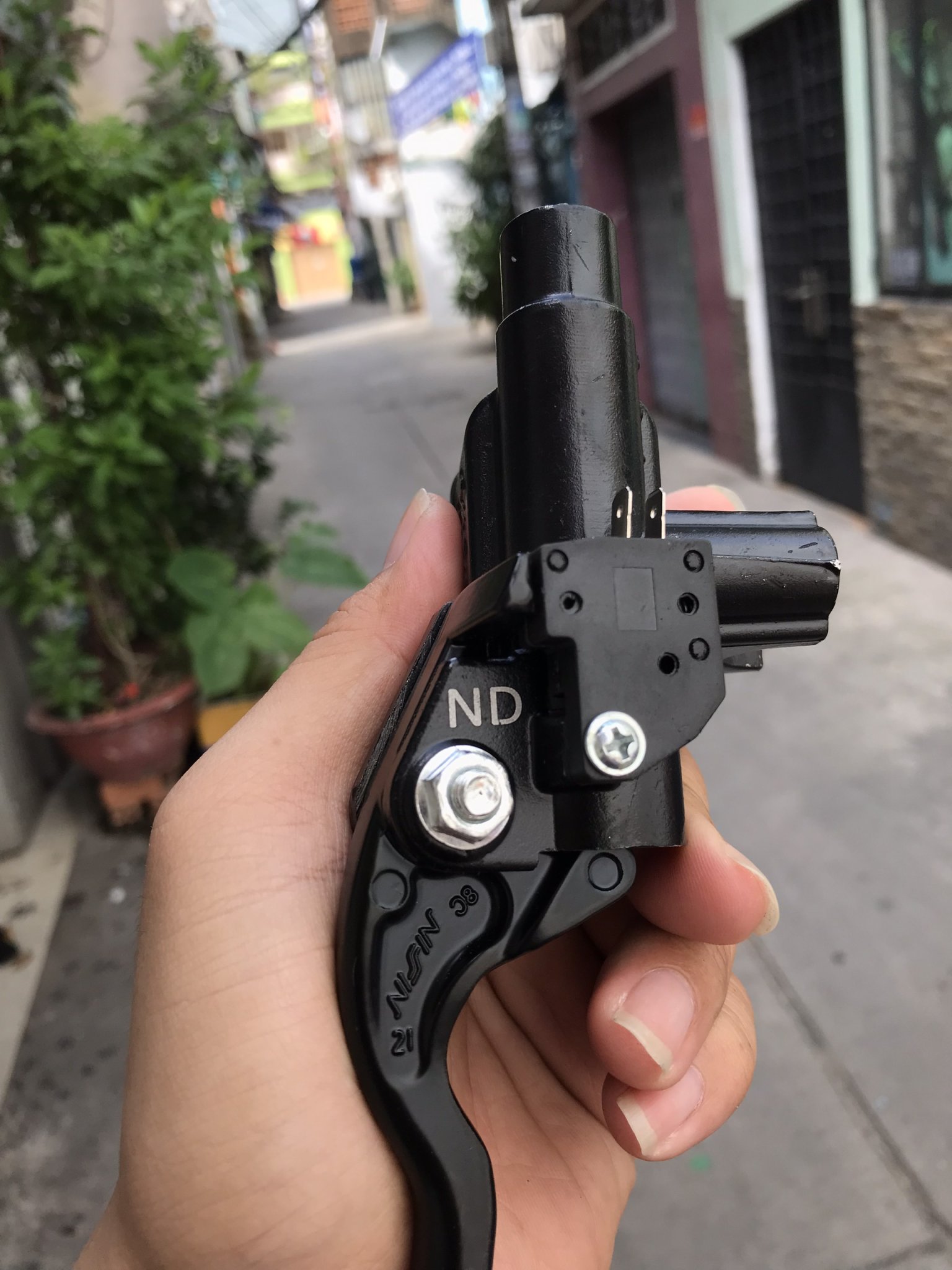Sirius, Tay thắng Sirius xăng cơ phụ kiện Sirius